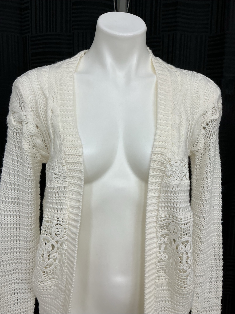 Sun & Shadow Cream Open-Front Crochet Knit Cardigan